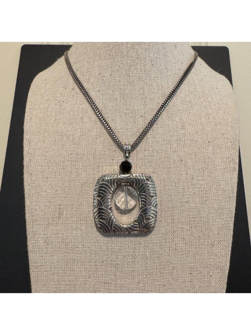 VTG Silver Tone Clear Gemstone Pendant Necklace Size 18" Length